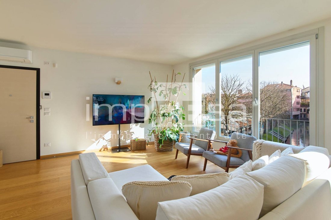 Apartment in Cathedral - Piazza dei Signori, Treviso, Italy 4 - 17848577