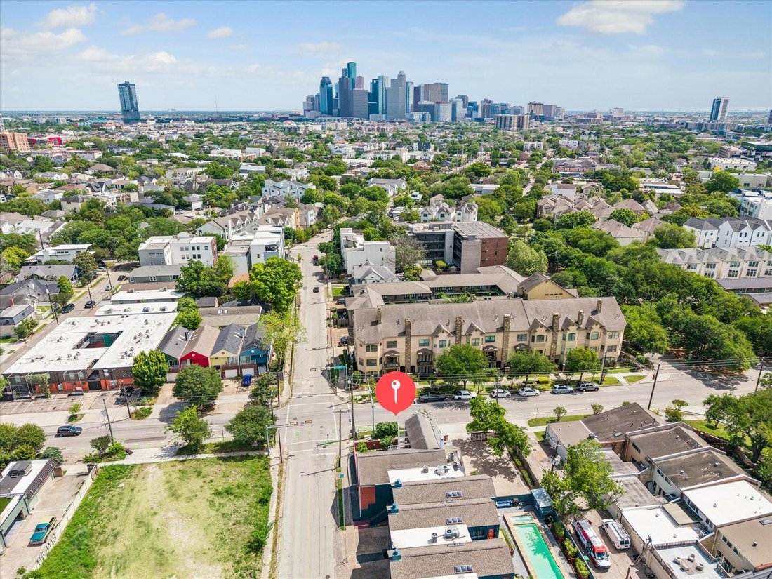 House in Houston, Texas, United States 2 - 17844177