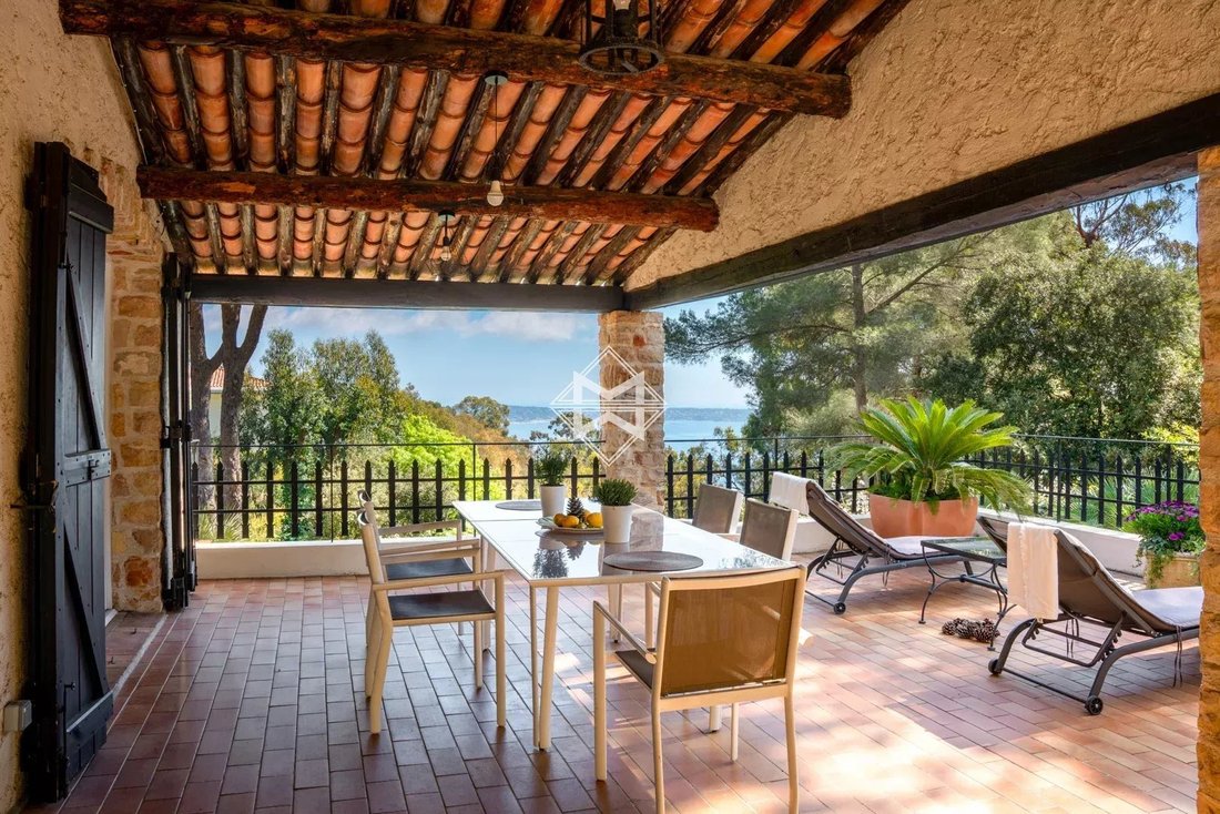Villa in La Maure-Super Cannes, Vallauris, France 1 - 17845081