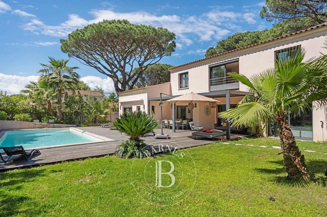 House in Zone Est Diffuse, Saint-Tropez, France 2 - 17845020