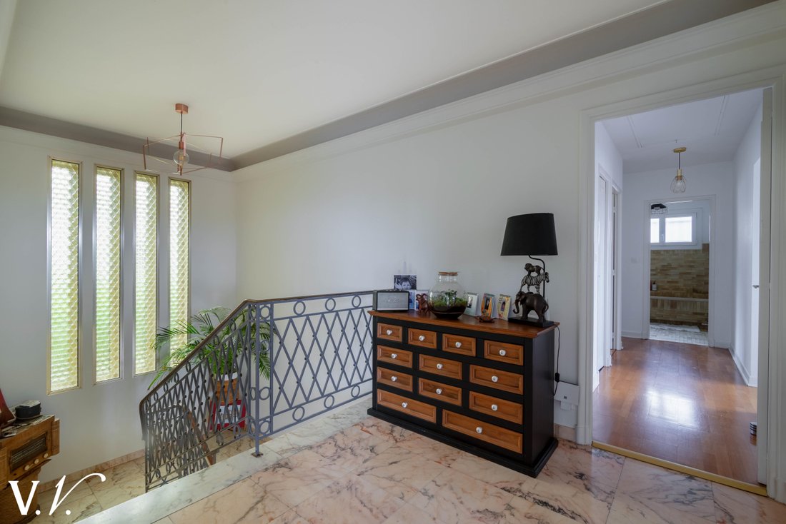 Villa in Flourens, Occitania, France 4 - 17847080