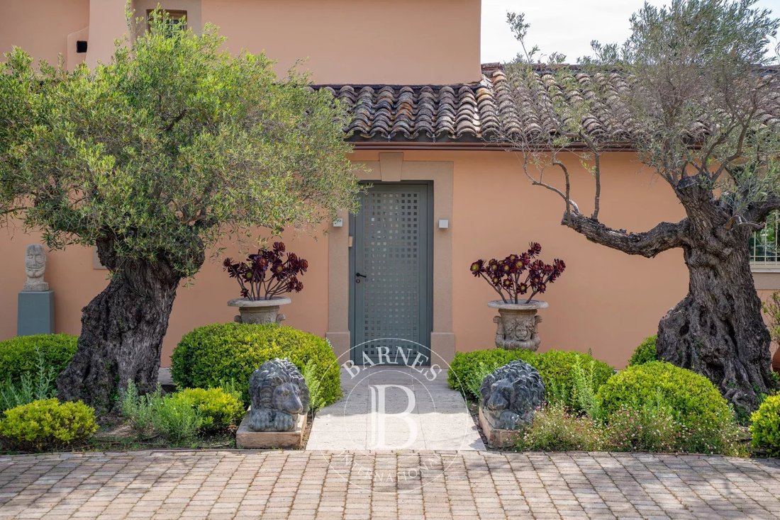 House in Zone Est Diffuse, Saint-Tropez, France 4 - 17845022
