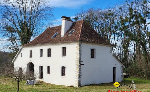 House in Orion, Nouvelle-Aquitaine, France 1
