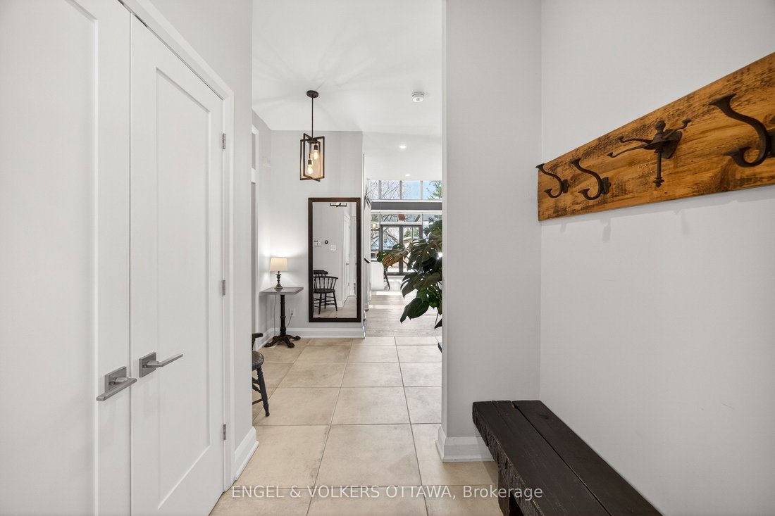 House in Ottawa, Ontario, Canada 4 - 17847644