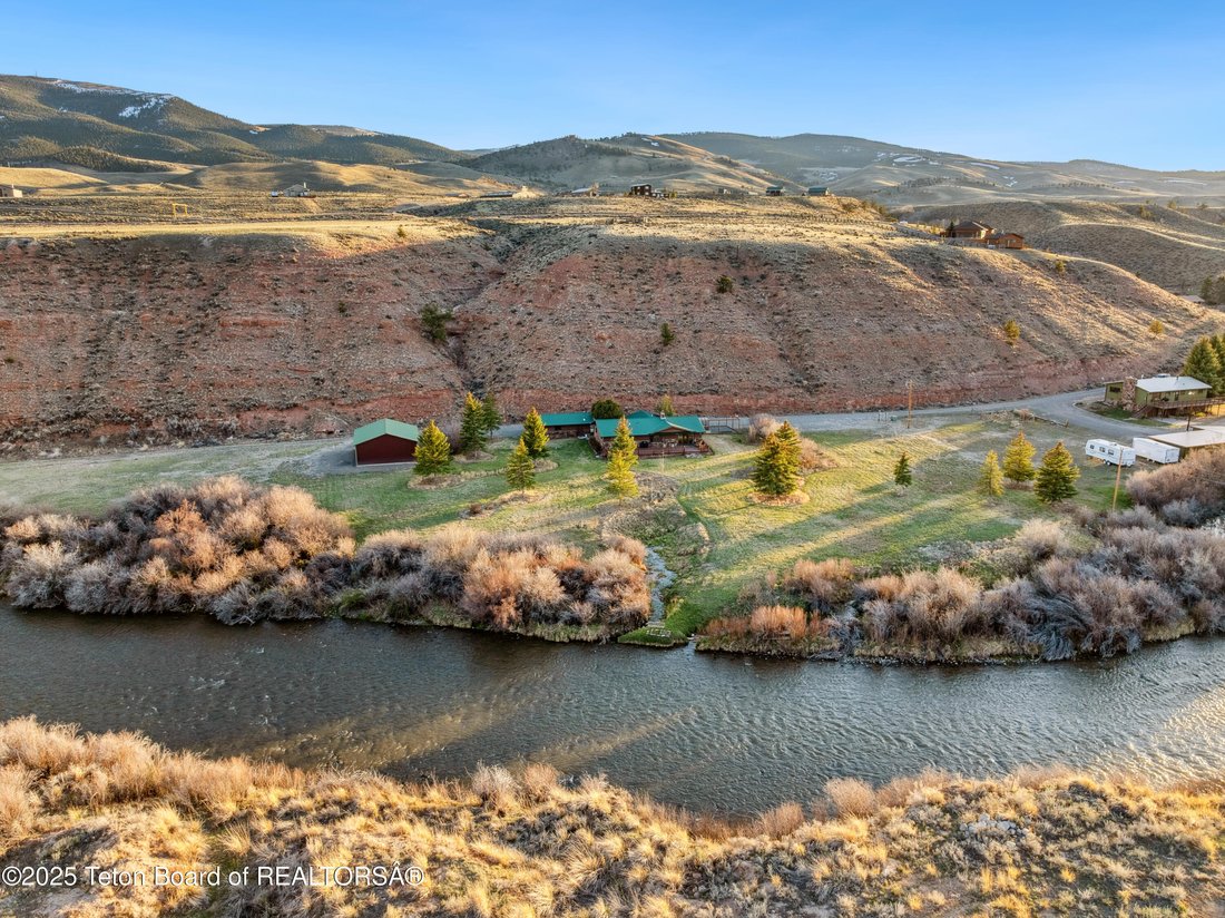 House in Dubois, Wyoming, United States 1 - 17847637