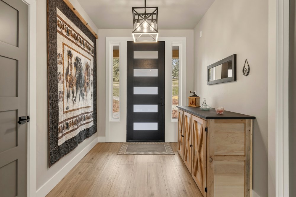 House in Klamath Falls, Oregon, United States 3 - 17845437
