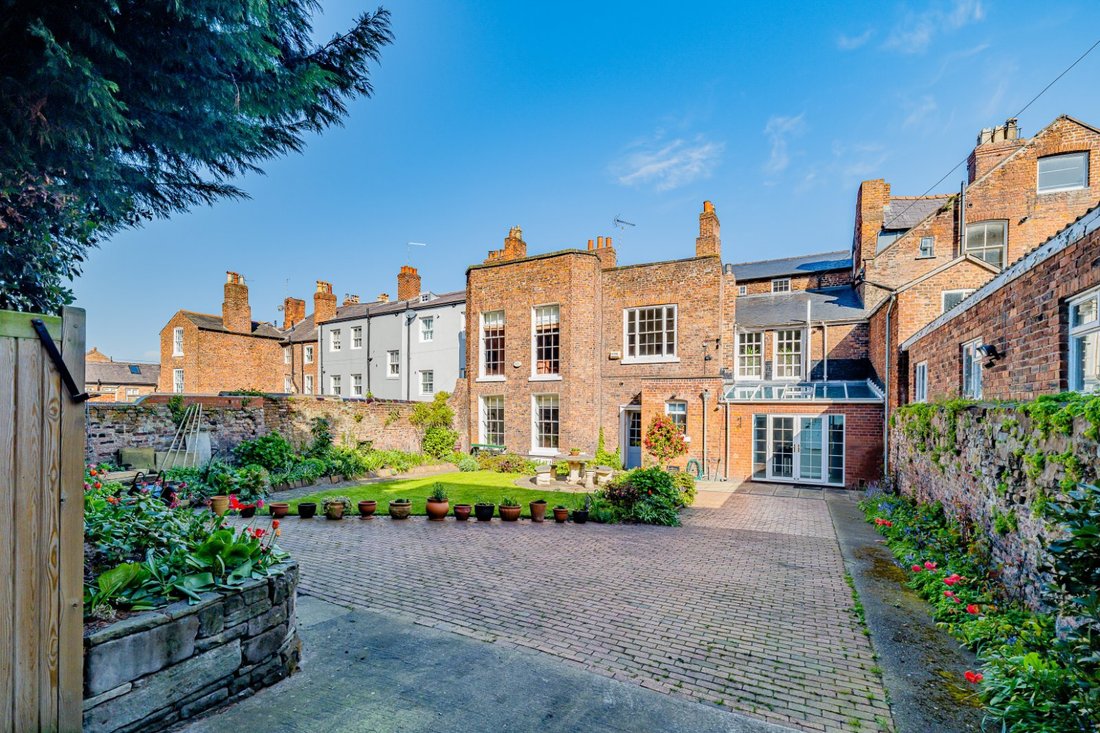 House in Two Mills, Saughall, England 2 - 17844810