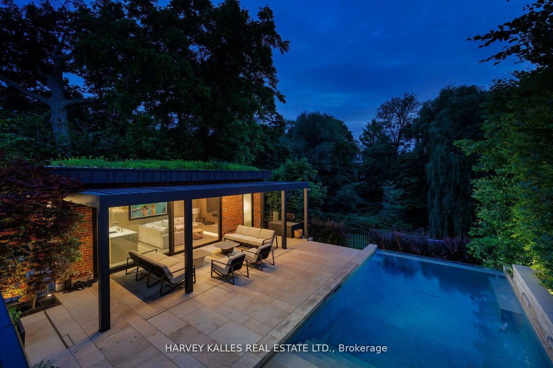 House in Toronto, Ontario, Canada 4 - 17848662