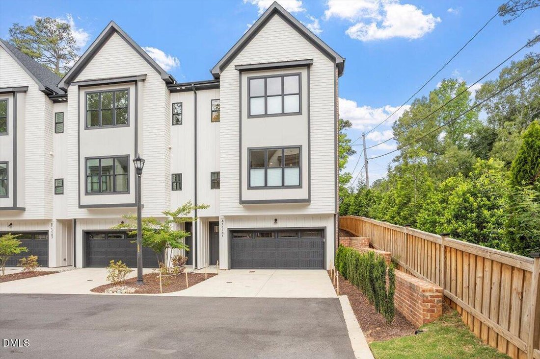 Townhouse in Raleigh, North Carolina, United States 2 - 17843966