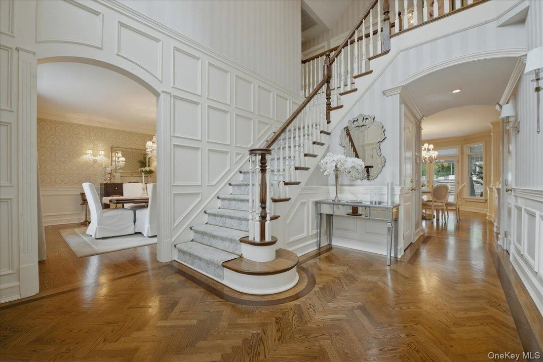 House in Halesite, New York, United States 5 - 17845564