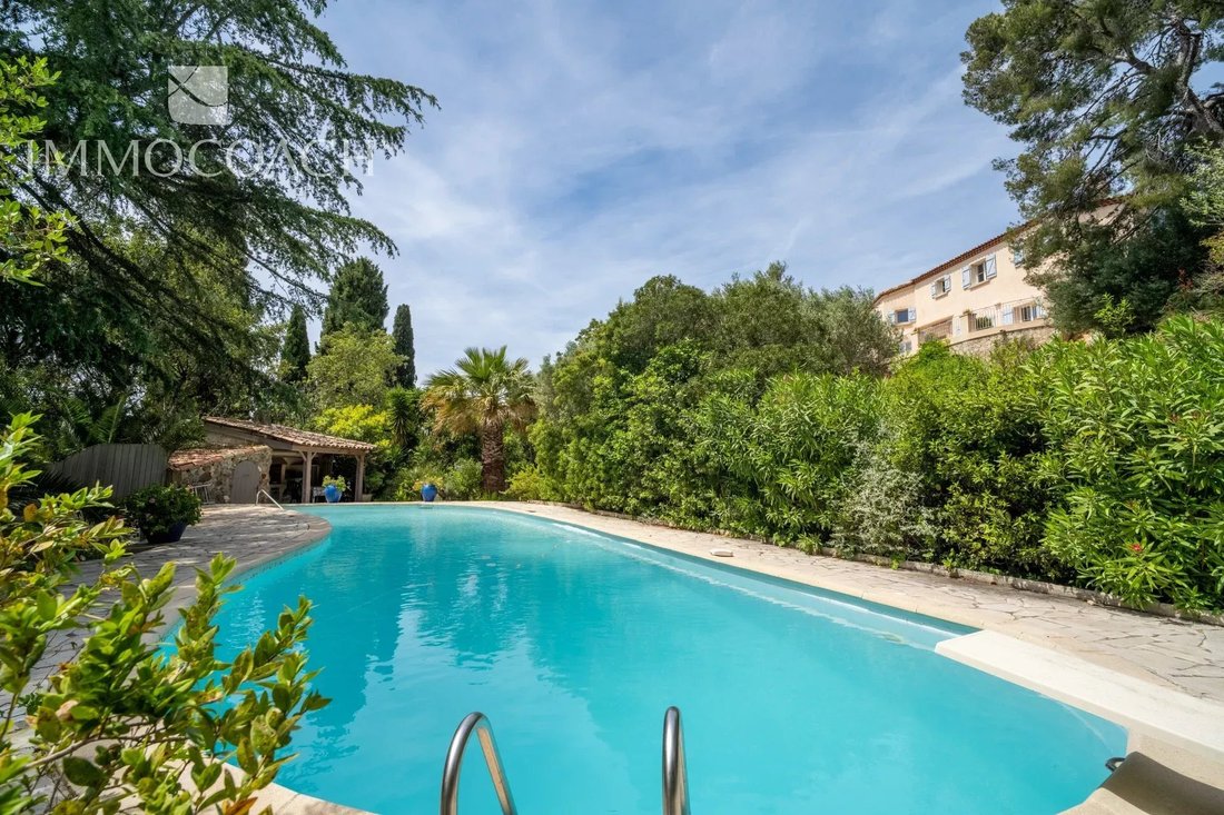 Villa in Carqueiranne, Provence-Alpes-Côte d'Azur, France 4 - 17843725