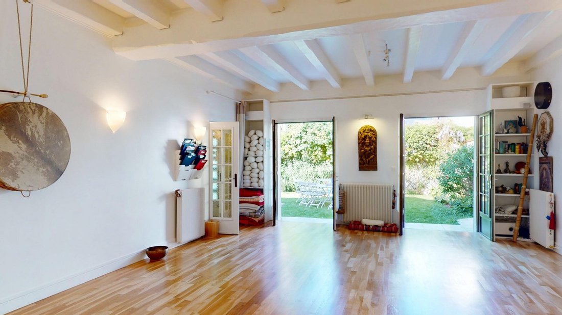 House in Les Lilas, Ile-de-France, France 4 - 17849013