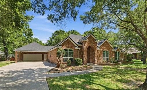 House in Conroe, Texas, United States 1