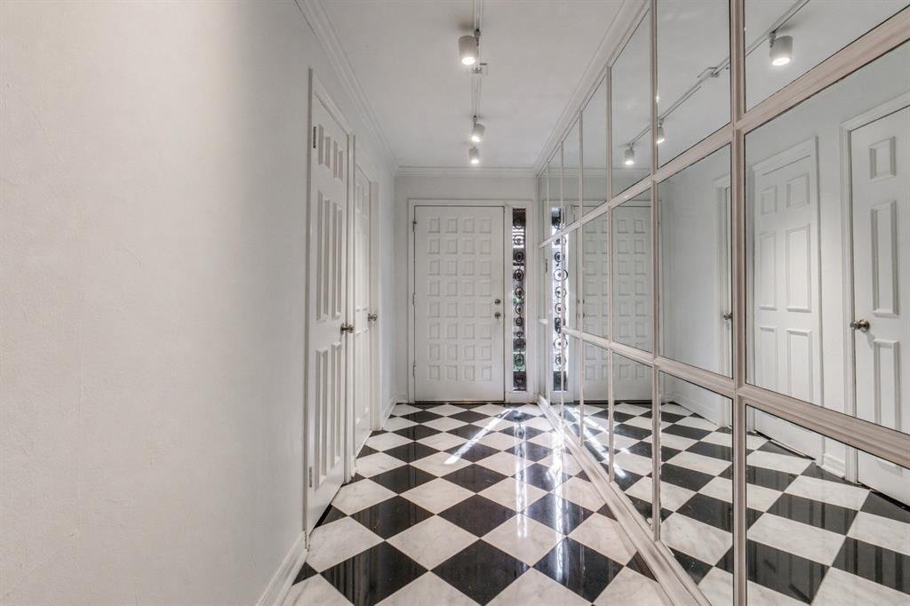 House in Dallas, Texas, United States 5 - 17847399