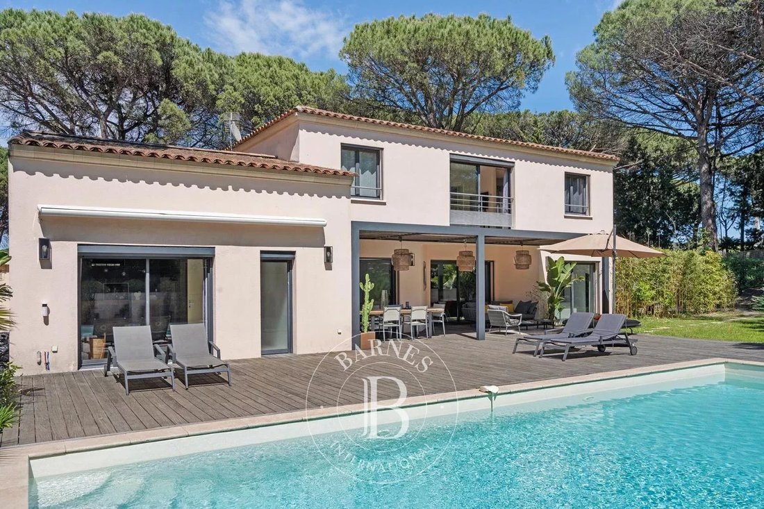 House in Zone Est Diffuse, Saint-Tropez, France 3 - 17845020