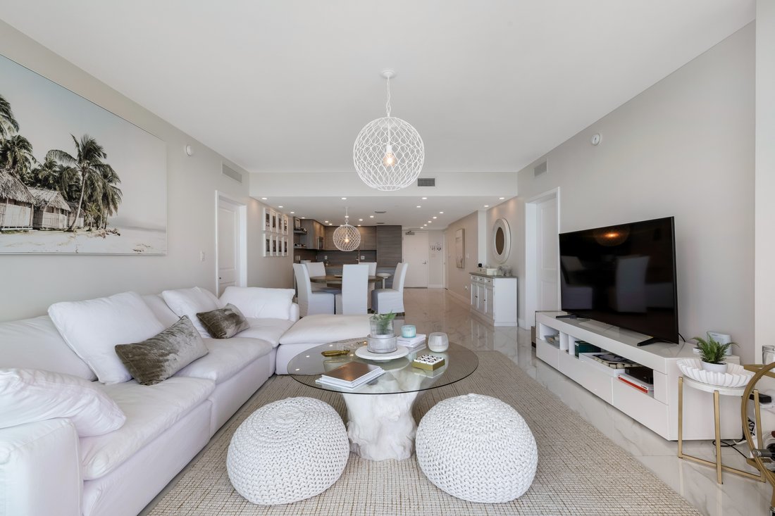 Condo in Sunny Isles Beach, Florida, United States 3 - 17843502