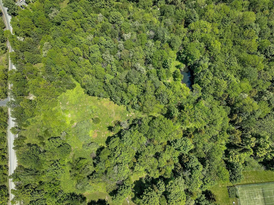 Land in Lac-Brome, Quebec, Canada 3 - 17847638