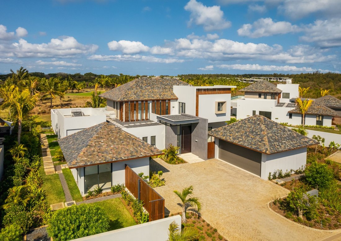Villa in Grand Baie, Rivière du Rempart District, Mauritius 3 - 17845406