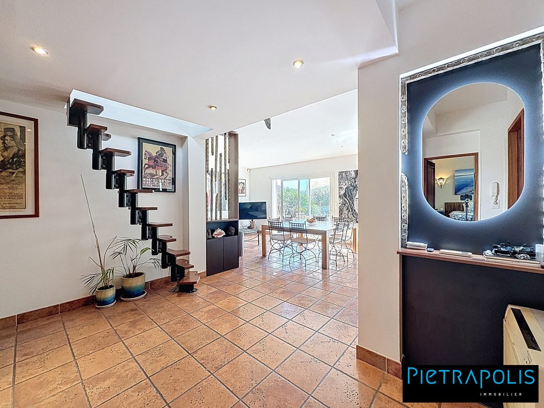 Villa in Balaruc-les-Bains, Occitania, France 3 - 17849008