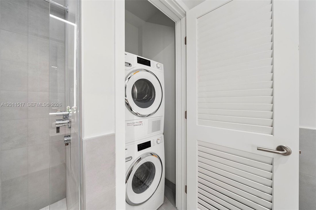 Condo in Miami Beach, Florida, United States 5 - 17844689