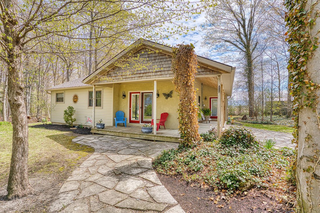 House in Bayfield, Ontario, Canada 2 - 17845576