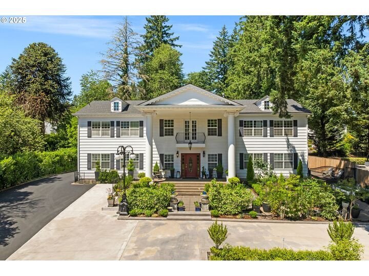 House in Lake Oswego, Oregon, United States 2 - 17849152