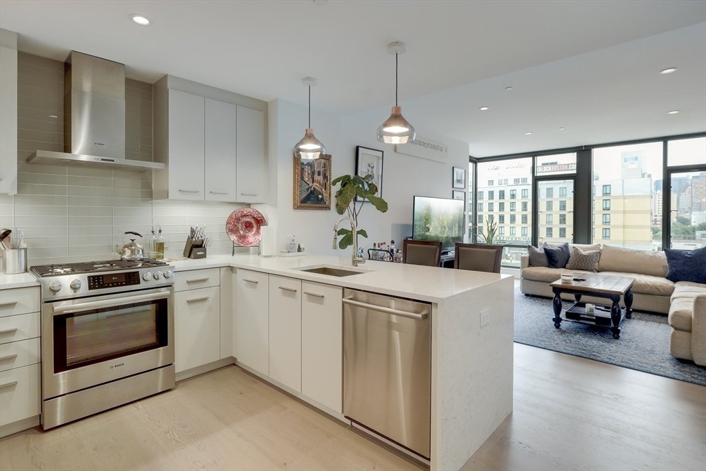 Condo in Boston, Massachusetts, United States 4 - 17844647
