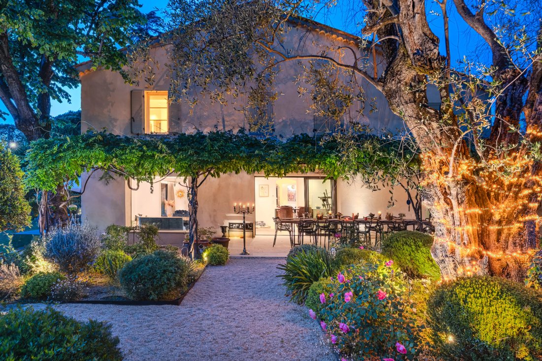 Estate in Mougins, Provence-Alpes-Côte d'Azur, France 4 - 17845093