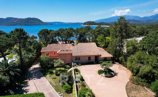 Casa en San-Gavino-di-Carbini, Córcega, Francia 1