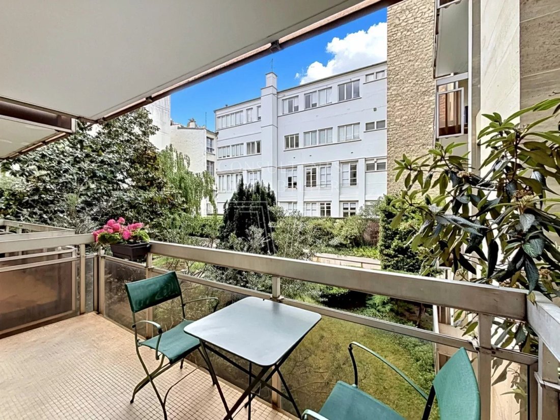 Apartment in Saint Thomas d'Aquin, Paris 7e Arrondissement, Paris 1 - 17836408