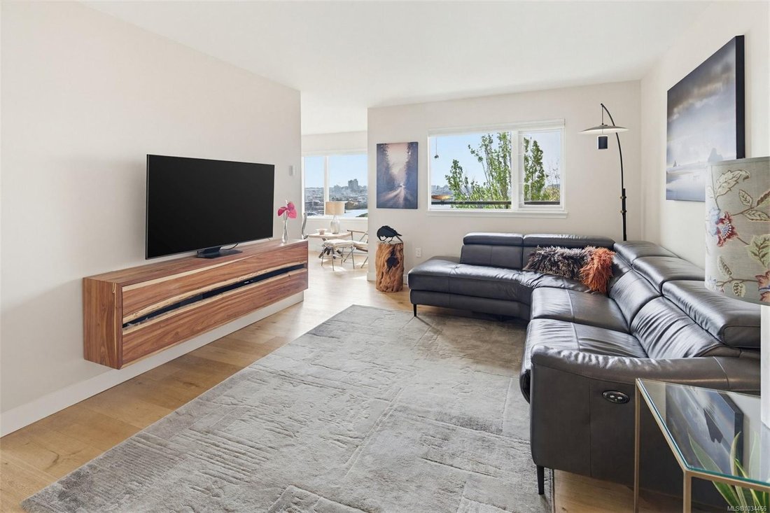 Condo in Victoria, British Columbia, Canada 5 - 17847681