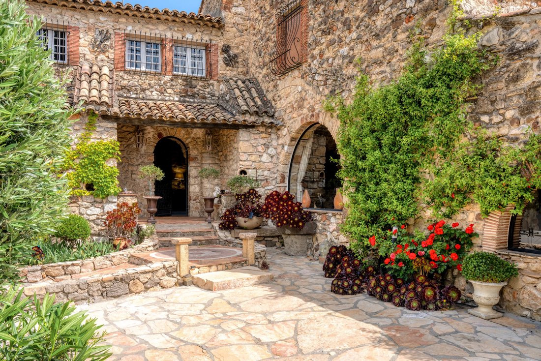 Villa in Village-Saint Julien-Saint Pierre, Biot, France 3 - 17847806