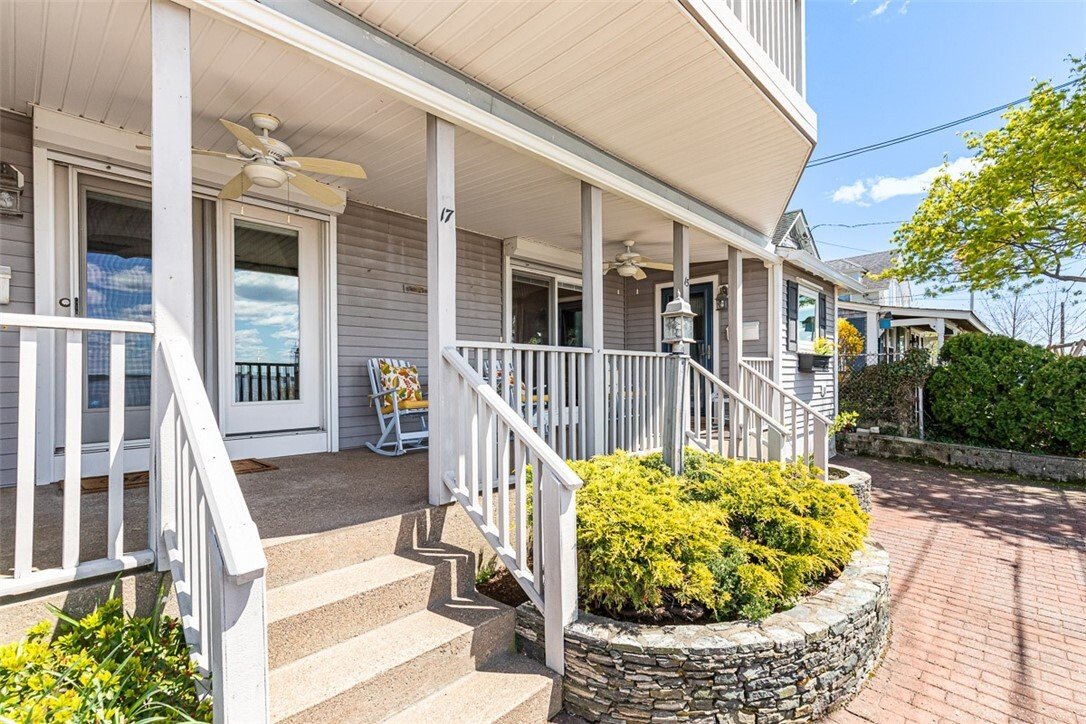 Barrington, Rhode Island, United States 5 - 17846860