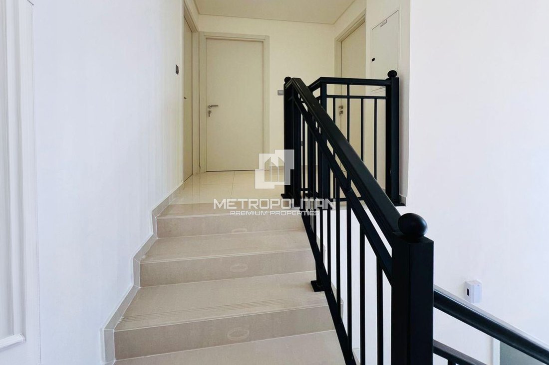 Townhouse in Damac Hills 2, Dubai, United Arab Emirates 4 - 17845207