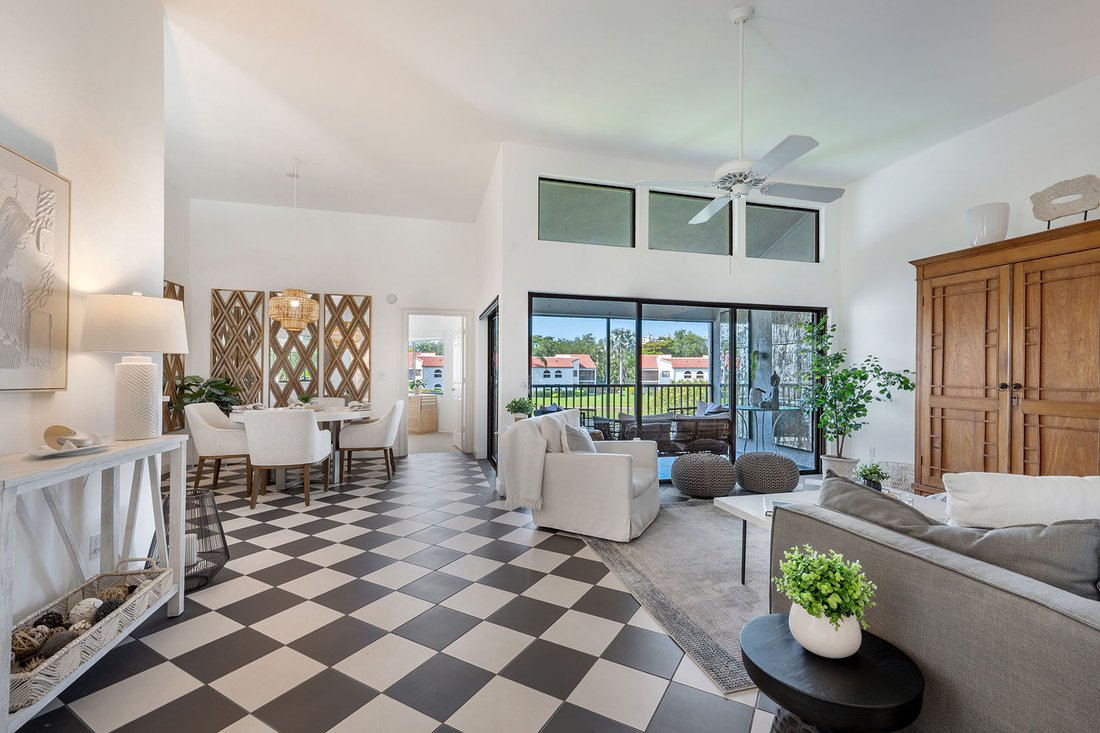 Condo in Naples, Florida, United States 4 - 17847991