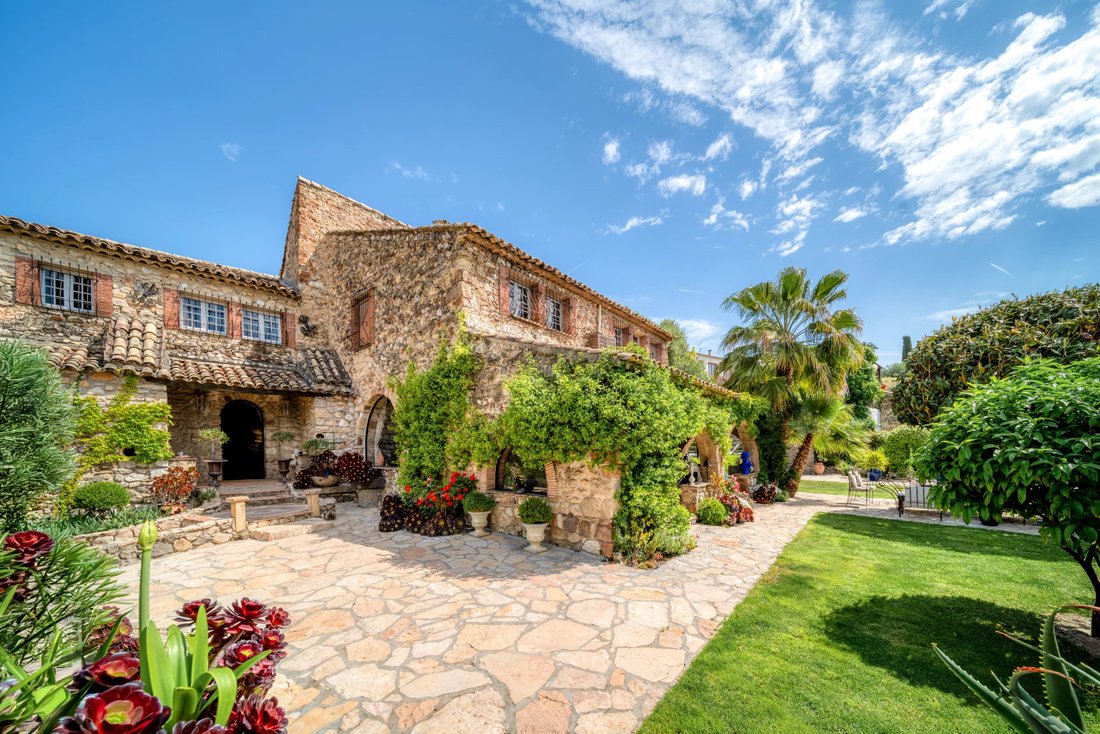Villa in Village-Saint Julien-Saint Pierre, Biot, France 2 - 17847806