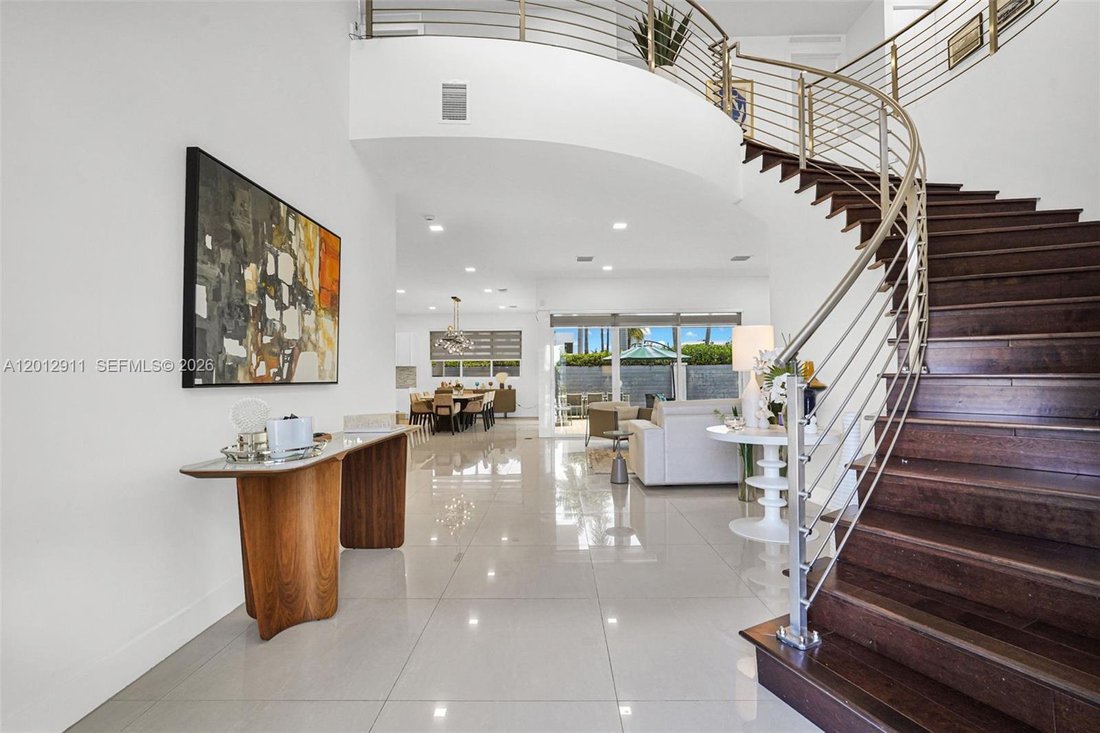 House in Doral, Florida, United States 3 - 17843945