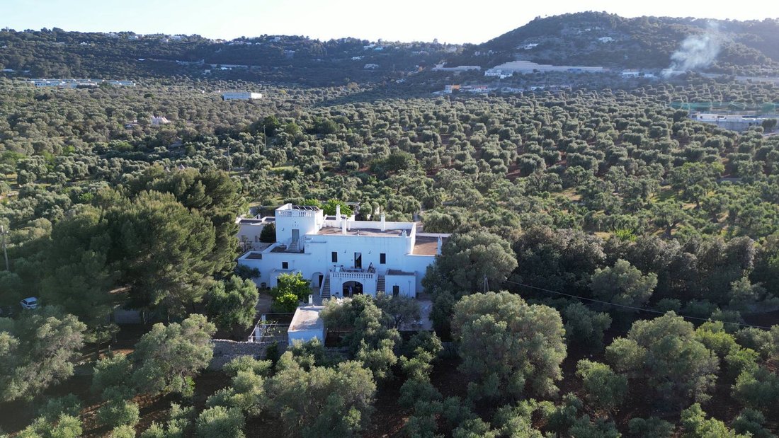 Farm Ranch in Selva di Fasano, Apulia, Italy 2 - 17844382