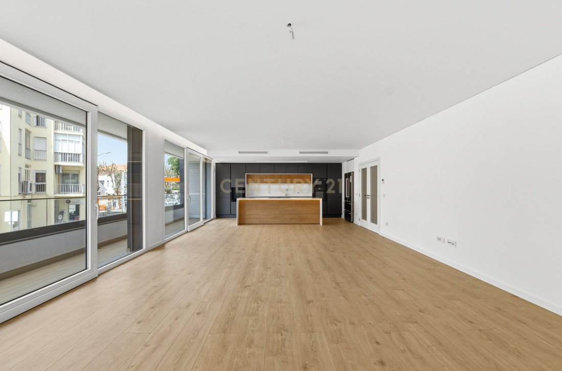 Apartment in Parede, Lisbon, Portugal 3 - 17847428