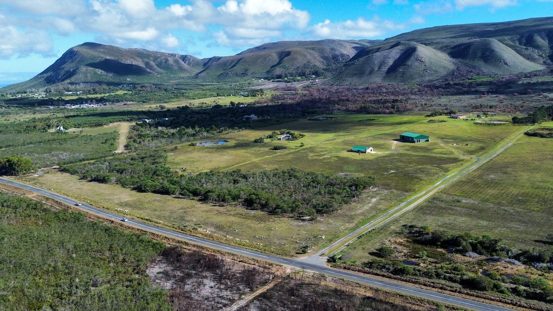 Farm Ranch in Gansbaai, Western Cape, South Africa 2 - 17847782