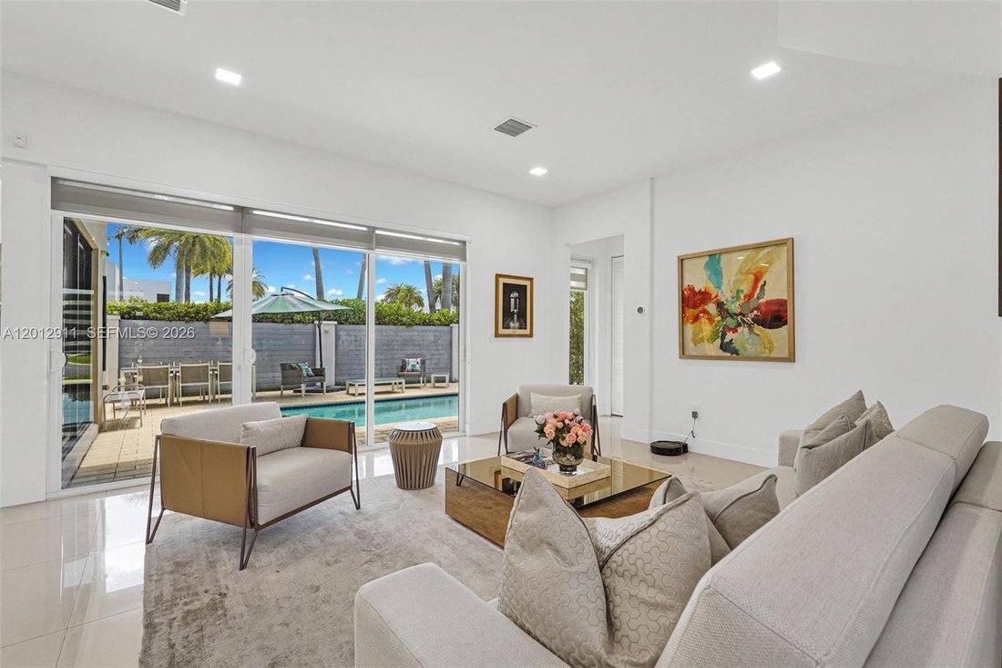 House in Doral, Florida, United States 5 - 17843945