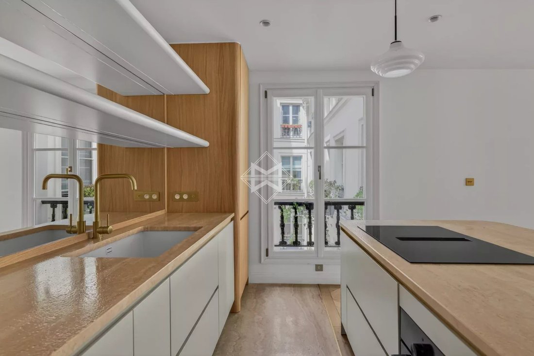 Apartment in Saint Thomas d'Aquin, Paris 7e Arrondissement, Paris 4 - 16575530