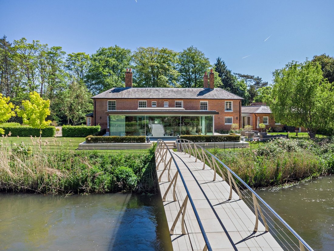 House in Theale, England 1 - 16720669