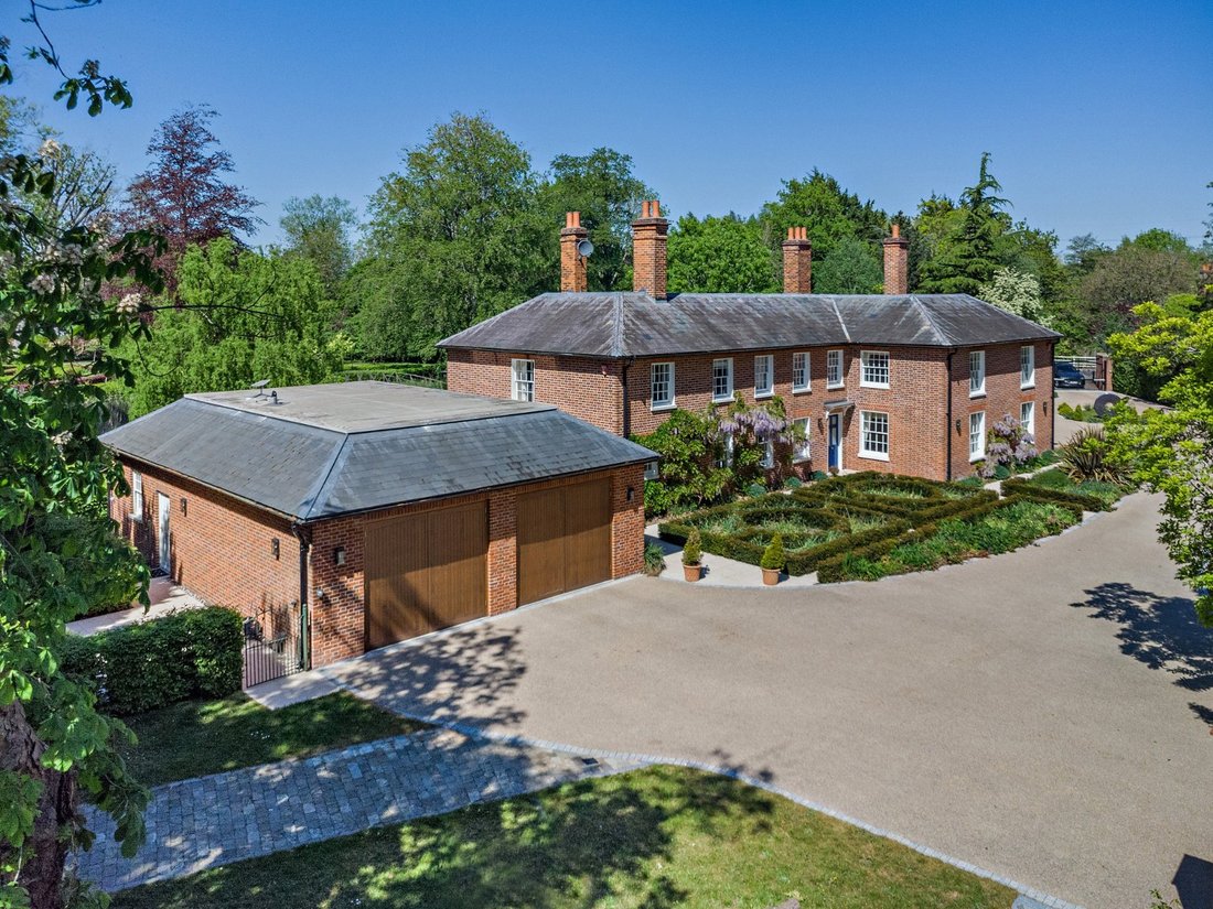 House in Theale, England 2 - 16720669