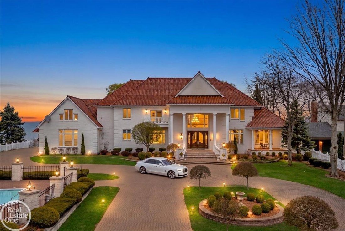 House in Port Huron, Michigan, United States 1 - 17848707
