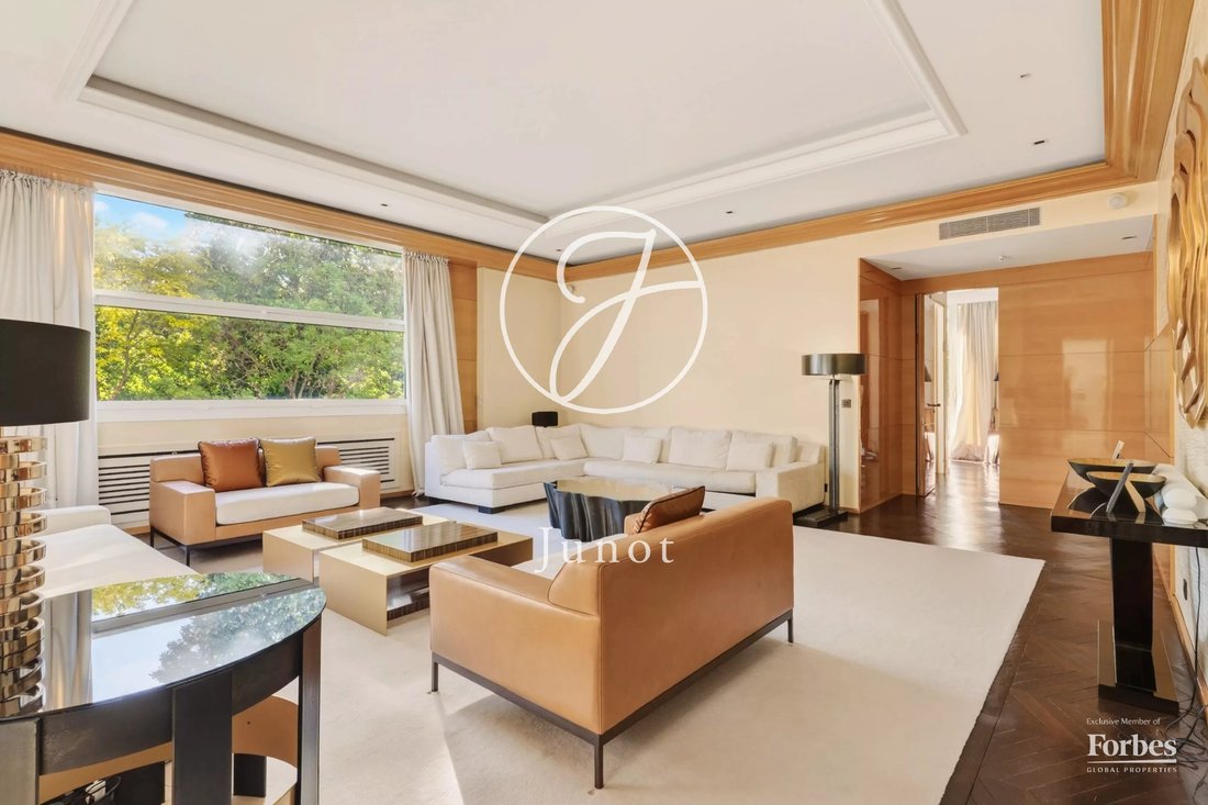 Apartment in Muette Nord, Paris 16e Arrondissement, Paris 1 - 17844911