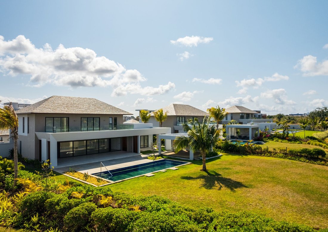Villa in Grand Baie, Rivière du Rempart District, Mauritius 2 - 17845406