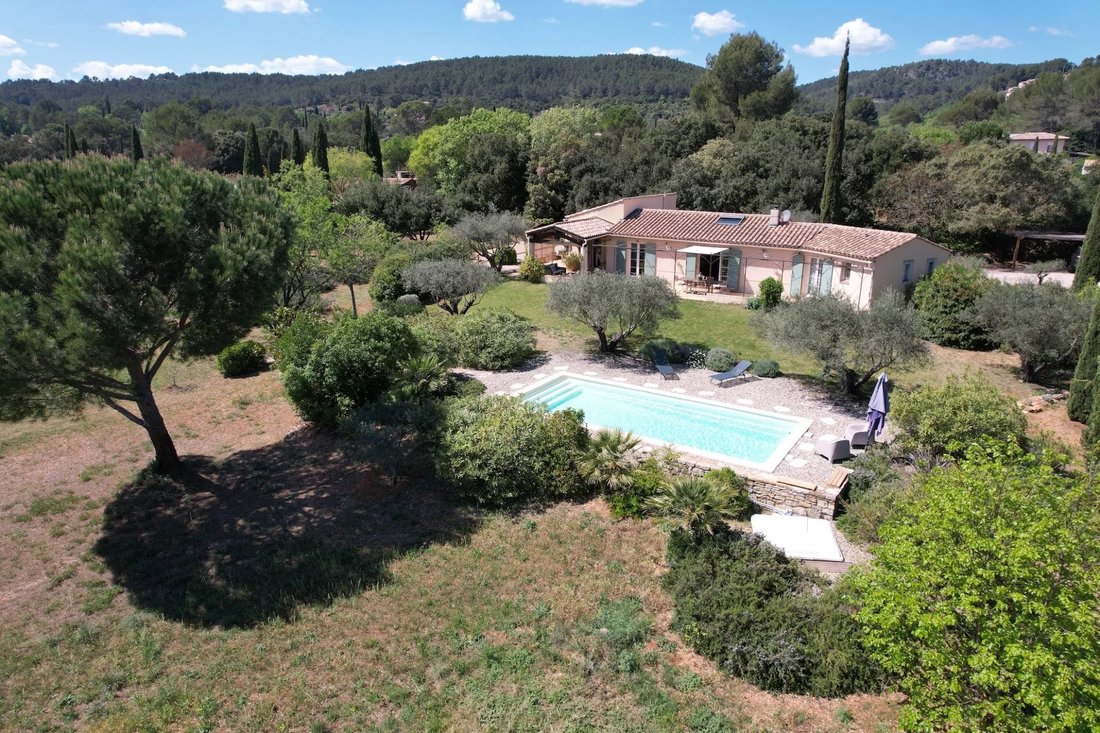 House in Cotignac, Provence-Alpes-Côte d'Azur, France 1 - 17847835