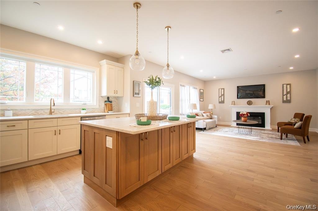 House in Baldwin, New York, United States 5 - 17846040