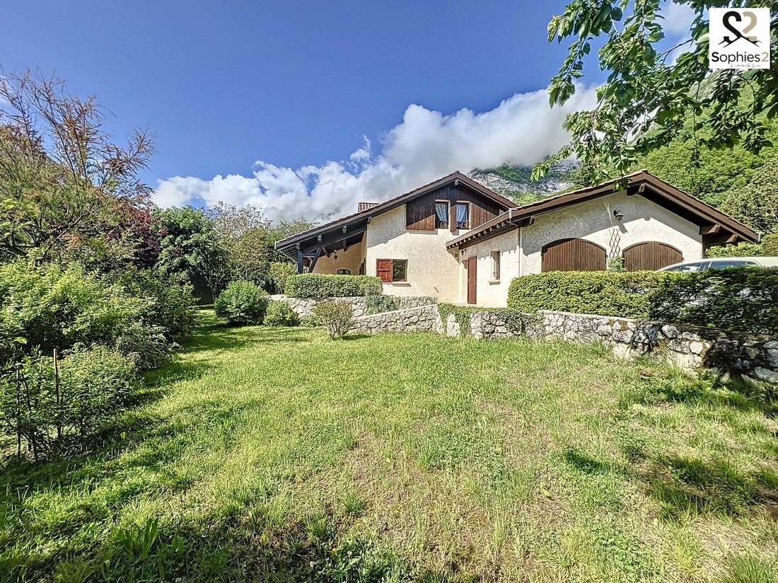 House in Saint-Paul-de-Varces, Auvergne-Rhône-Alpes, France 1 - 15958427